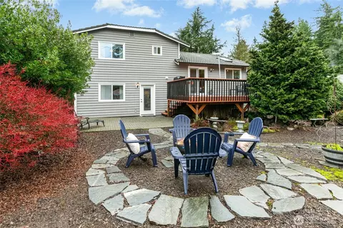 Exterior - 24 199th Pl SE, Bothell, WA 98012 photo 8 of 11
