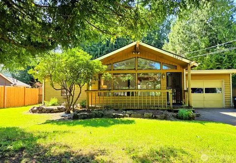 17017 10th Ave NE, Shoreline, WA 98155