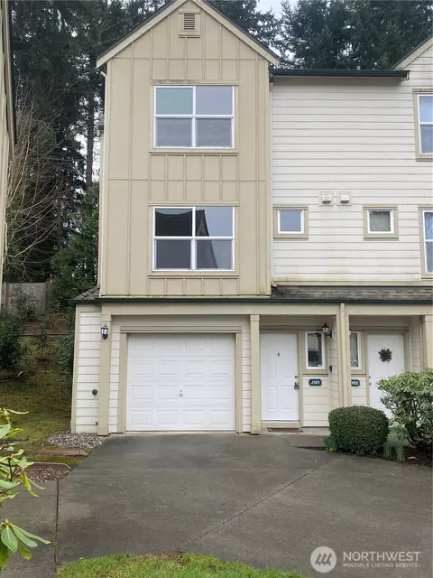 1600 121st St SE #J101, Everett, WA 98208