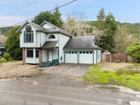 75 Mountain View Dr, Quilcene, WA 98376