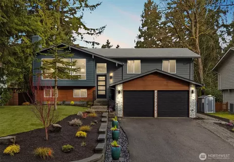 10500 NE 136th Pl, Kirkland, WA 98034