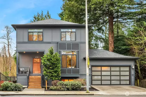 10702 35th Ave NE, Seattle, WA 98125
