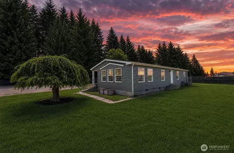 241 Foster Creek Rd #B, Toledo, WA 98591