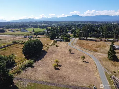114 Leprechaun Ln, Port Angeles, WA 98362