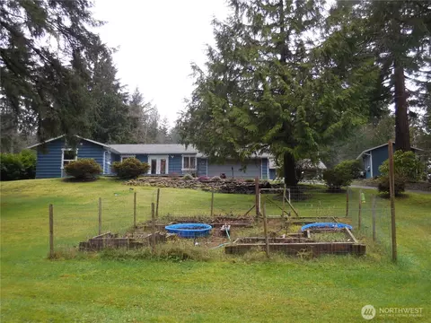 650 SW Dogwood Rd, Port Orchard, WA 98367