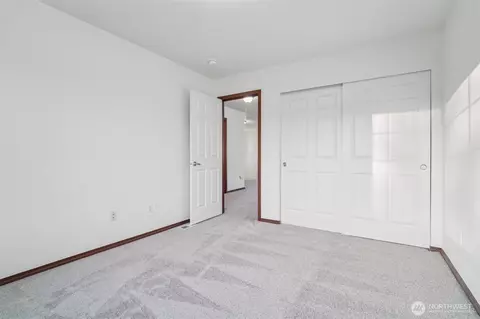 Bedroom - 1324 Hansberry Ave NE, Orting, WA 98360 photo 4 of 5
