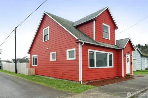 508 30th St, Hoquiam, WA 98550