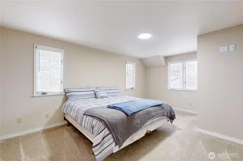 Bedroom - 958 Abbott Rd, Walla Walla, WA 99362 photo 7 of 9