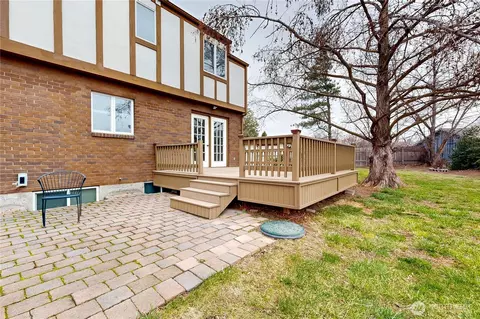 Exterior - 958 Abbott Rd, Walla Walla, WA 99362 photo 5 of 6