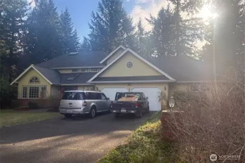 21313 SE 215th St, Maple Valley, WA 98038