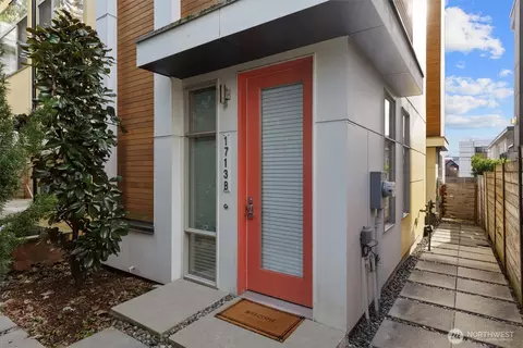 1713 NW 60th St #B, Seattle, WA 98107