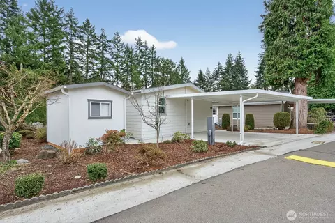 1725 242nd St SE #203, Bothell, WA 98021