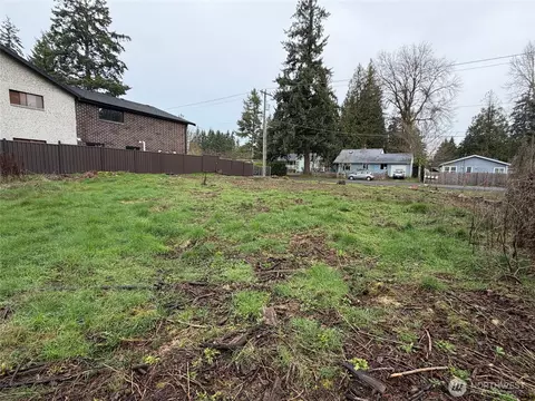 1809 NE 170th St, Shoreline, WA 98155