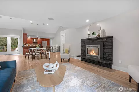 Living - 23619 5th Ave W, Bothell, WA 98021 photo 3 of 4