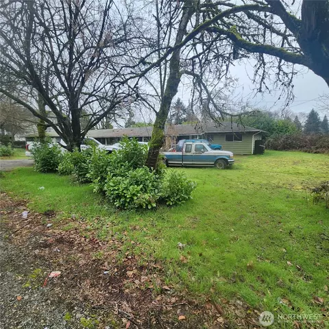 1638 108th St S, Tacoma, WA 98444