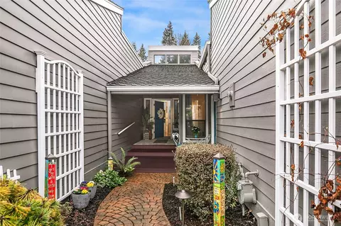 15000 Village Green Dr #22, Mill Creek, WA 98012