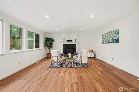 Living - 20224 11th Dr SE, Bothell, WA 98012 photo 2 of 4