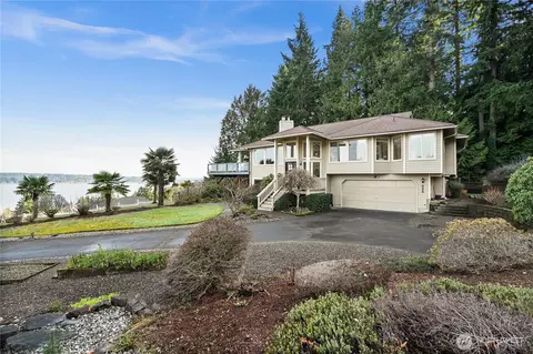 6475 Windfall Pl NW, Bremerton, WA 98312