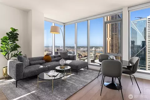 800 Columbia St #2808, Seattle, WA 98104