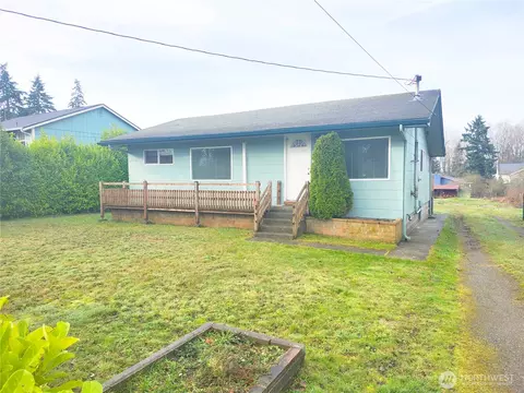 7552 E F St, Tacoma, WA 98404
