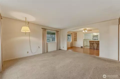 Living - 201 Malcolm St, Walla Walla, WA 99362 photo 1 of 4