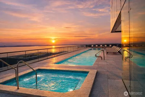 300 Virginia St, Seattle, WA 98121