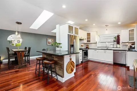 Kitchen - 12213 53rd Ave SE, Everett, WA 98208 photo 4 of 4