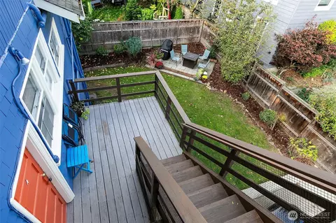 Exterior - 1808 E Harrison St, Seattle, WA 98112 photo 7 of 11