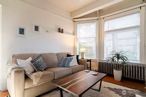 Living - 1808 E Harrison St, Seattle, WA 98112 photo 1 of 2