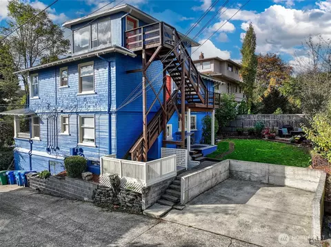 Exterior - 1808 E Harrison St, Seattle, WA 98112 photo 10 of 11