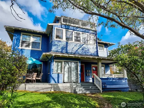 Exterior - 1808 E Harrison St, Seattle, WA 98112 photo 11 of 11