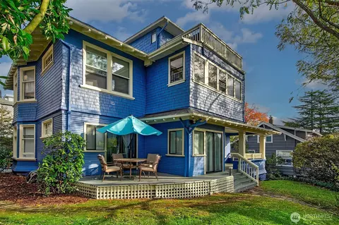 1808 E Harrison St, Seattle, WA 98112
