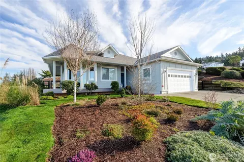 Exterior - 21 American Eagle Dr, Sequim, WA 98382 photo 4 of 12