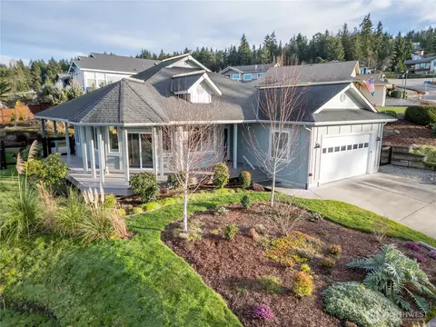 21 American Eagle Dr, Sequim, WA 98382