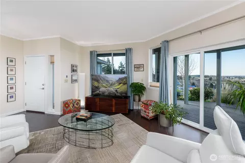 Living - 21 American Eagle Dr, Sequim, WA 98382 photo 1 of 4