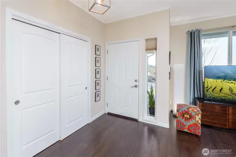 Entry Way - 21 American Eagle Dr, Sequim, WA 98382 photo 1 of 2