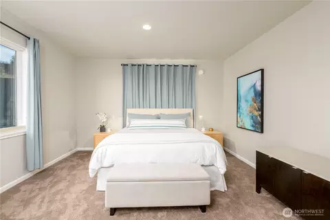 Bedroom - 21 American Eagle Dr, Sequim, WA 98382 photo 2 of 3