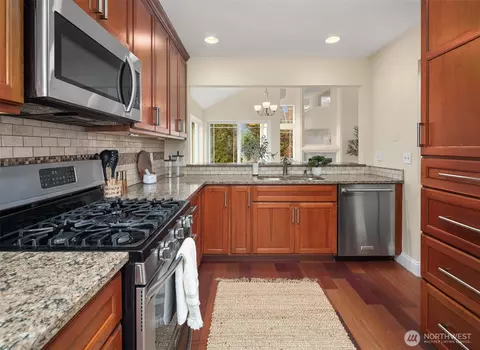 Kitchen - 19504 24th Dr SE #A12, Bothell, WA 98012 photo 4 of 5