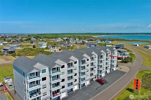 401 Westport View St SW #502, Ocean Shores, WA 98569