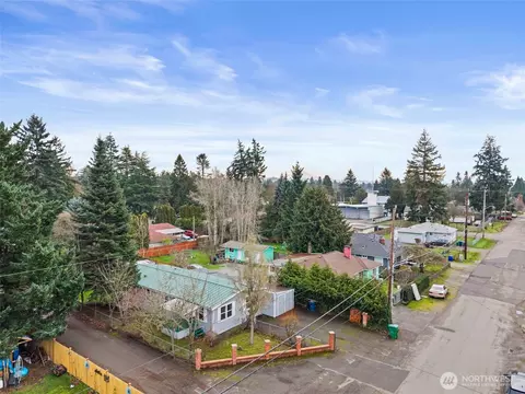 11040 14th Ave SW, Seattle, WA 98146