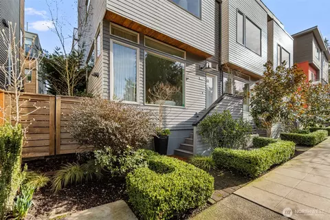 1536 15th Ave E, Seattle, WA 98112