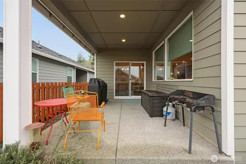 Exterior - 3126 Arrowroot Loop SE, Lacey, WA 98513 photo 3 of 9