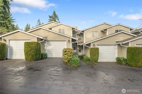 1051 Madison Ave N, Bainbridge Island, WA 98110