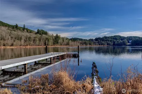 20943 Scout Camp Ln, Mount Vernon, WA 98274