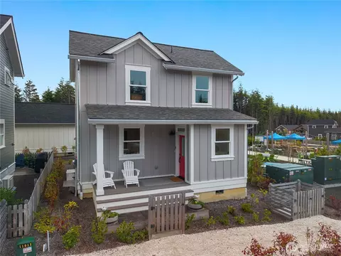 4 Springboard St, Pacific Beach, WA 98571
