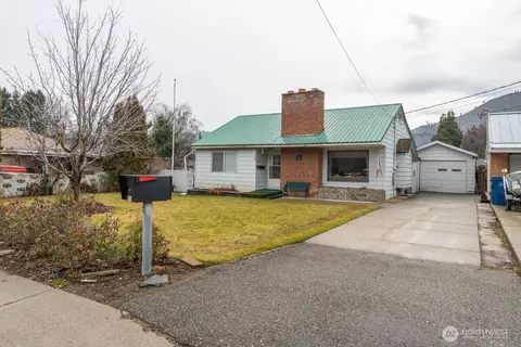 904 Pioneer Ave, Cashmere, WA 98815