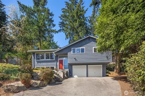 1136 N 146th Pl, Shoreline, WA 98133
