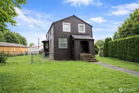 328 S 330 S Division St, Auburn, WA 98001