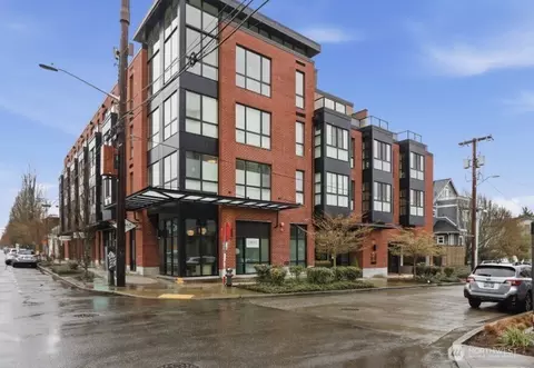 308 N 68th St #205, Seattle, WA 98103