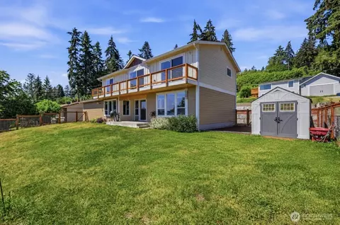5584 Madrona Ave NE, Bremerton, WA 98311